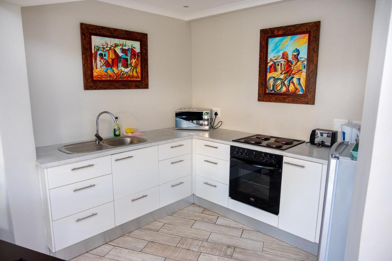 Conifer Beach House Port Elizabeth Bagian luar foto