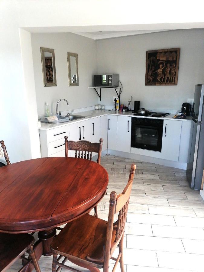 Conifer Beach House Port Elizabeth Bagian luar foto