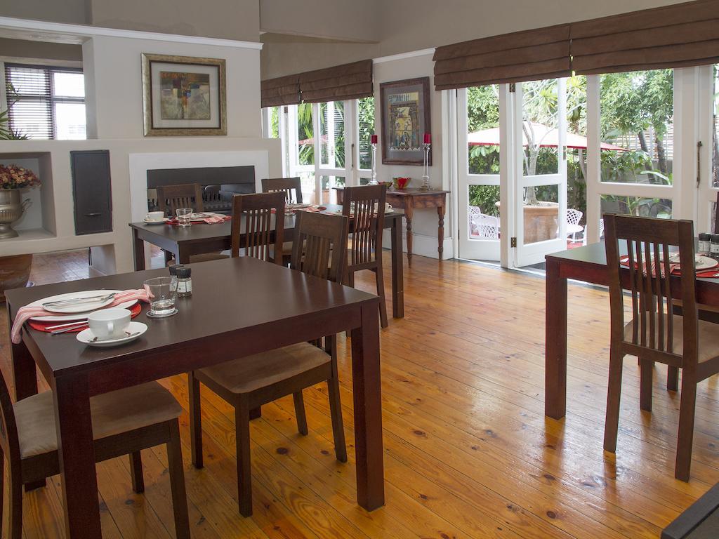 Conifer Beach House Port Elizabeth Bagian luar foto