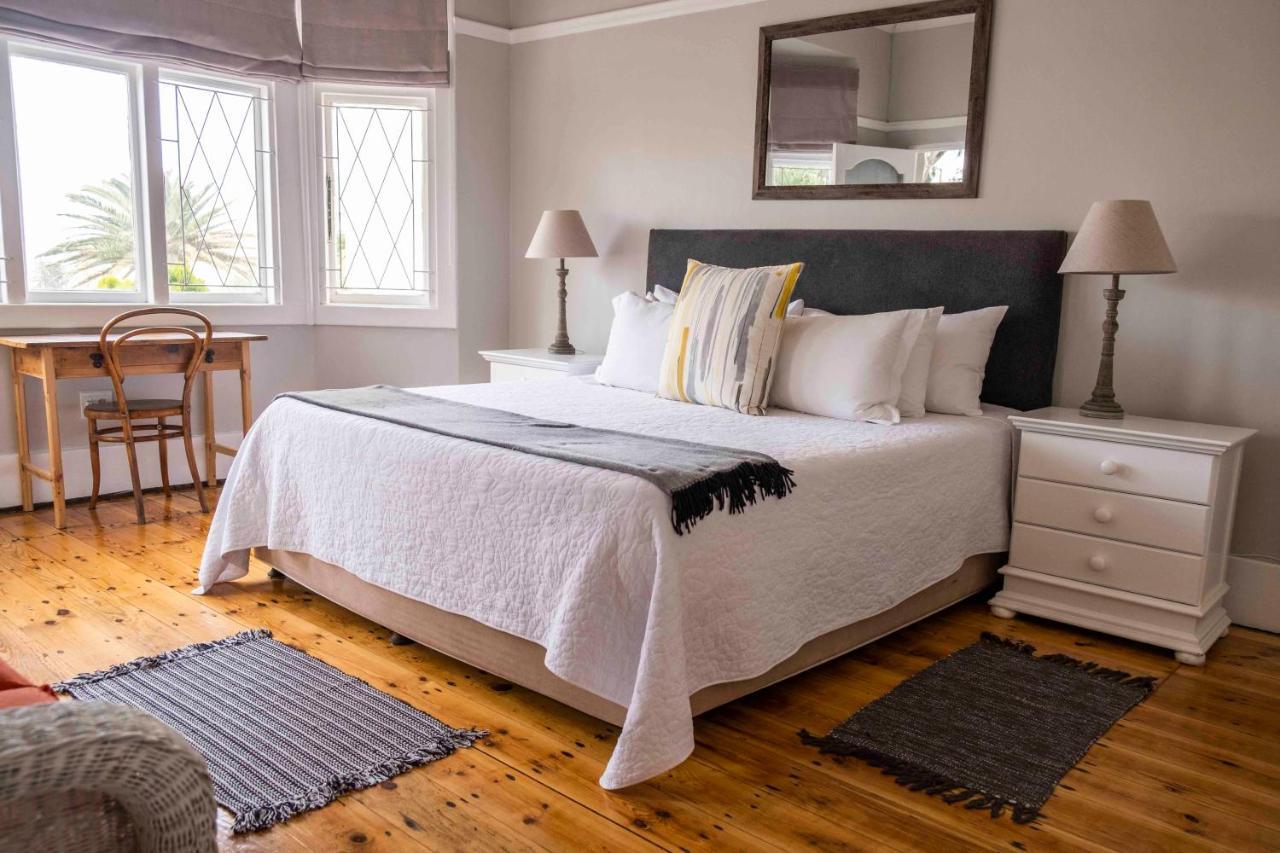 Conifer Beach House Port Elizabeth Bagian luar foto